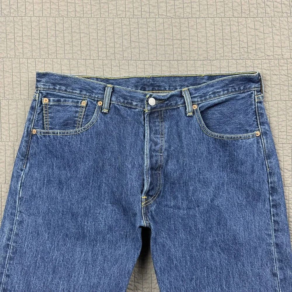 Levis 501 Jeans Men 38x30 (36x30) Blue Medium Wash Button Fly Straight Leg Denim